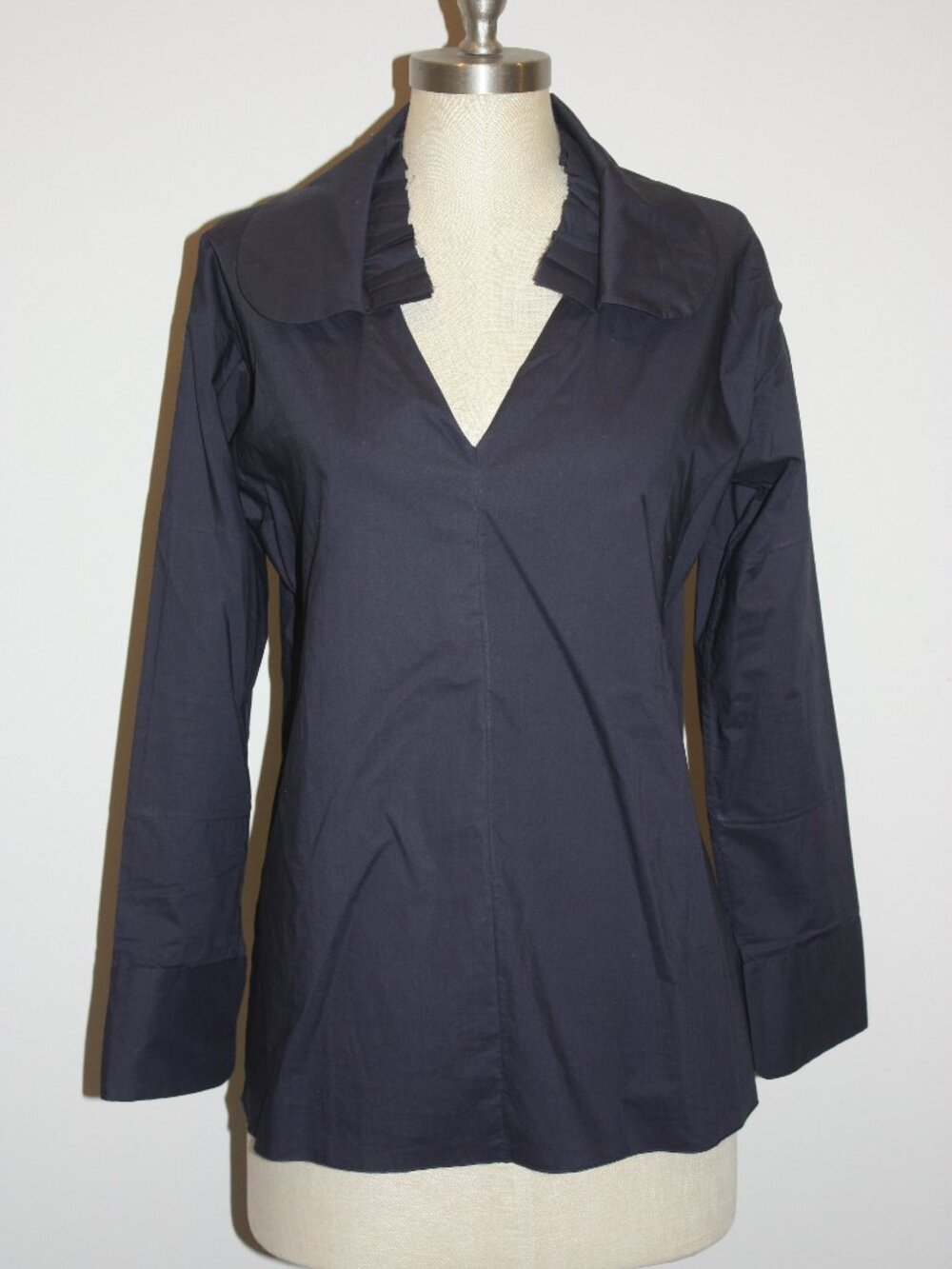 NWT MARNI NAVY BLUE LONG SLEEVE COTTON TOP RUFFLED NECKLINE DETAIL - EU38 SM MED